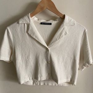 Brandy Melville linen button up crop top with collar